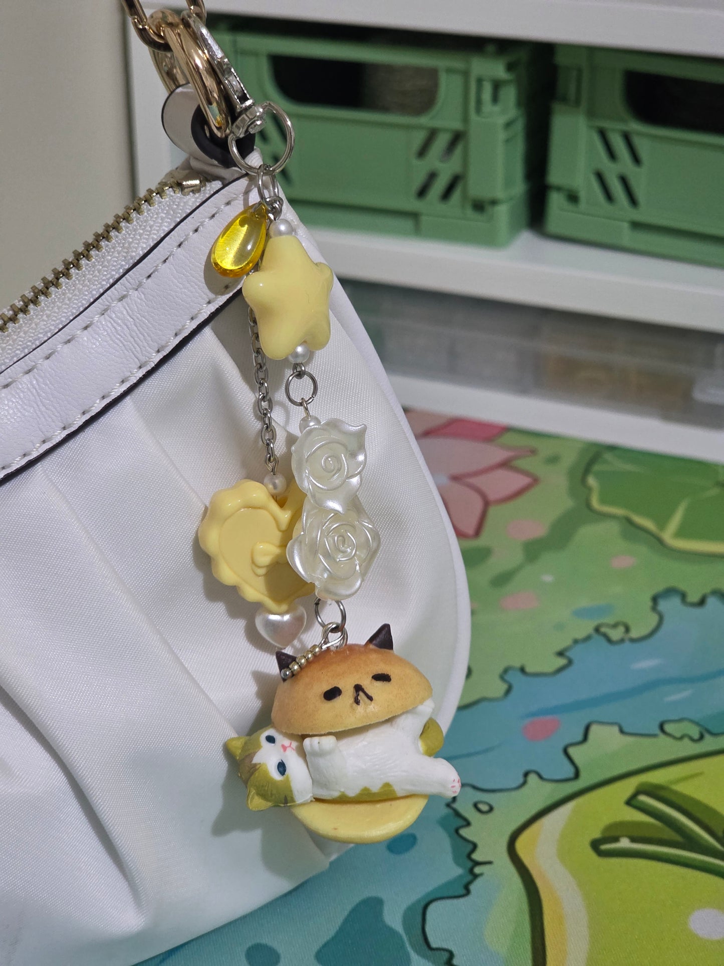 Yellow Star Cat Bun Keychain